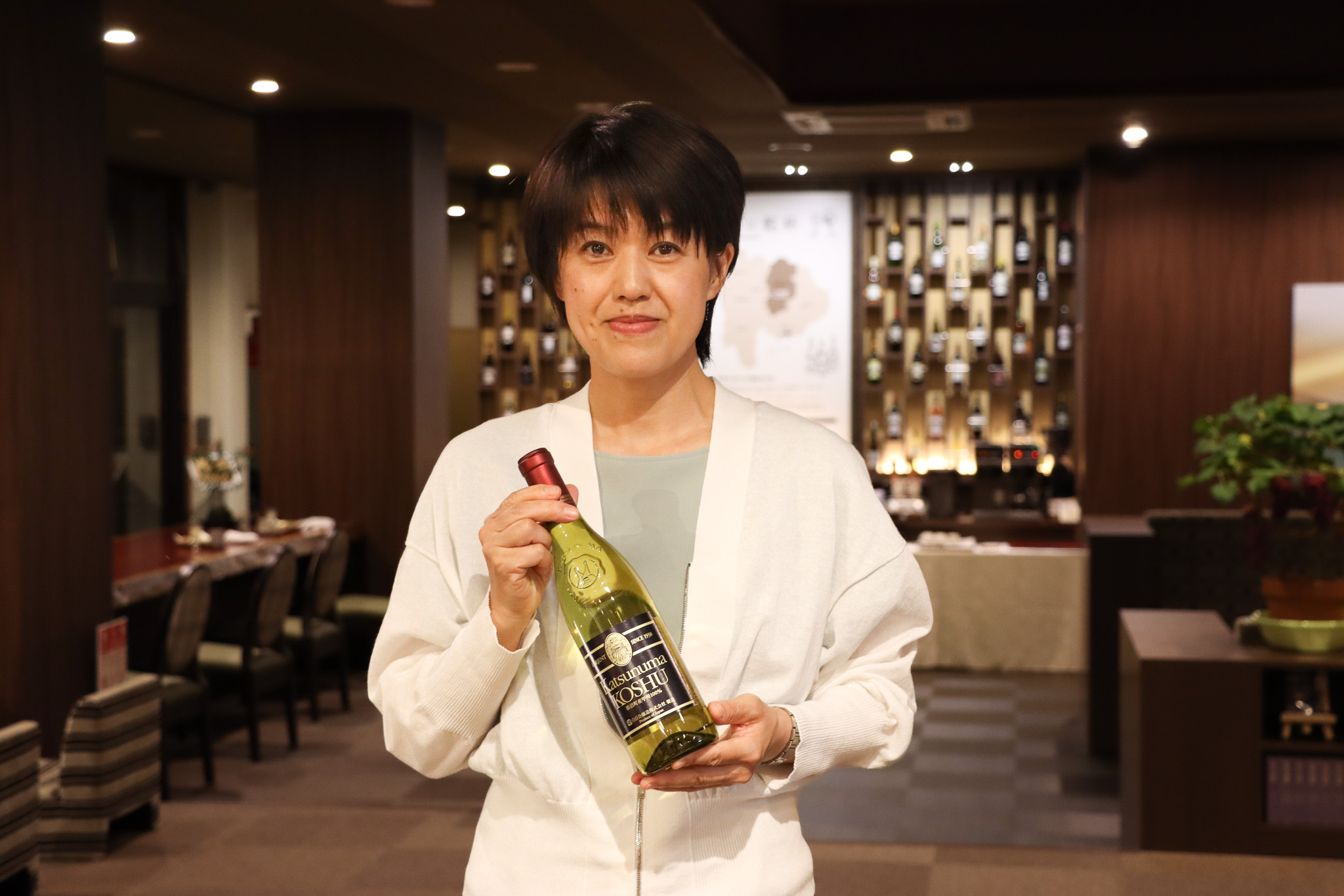 ワイン試飲の様子 イメージ